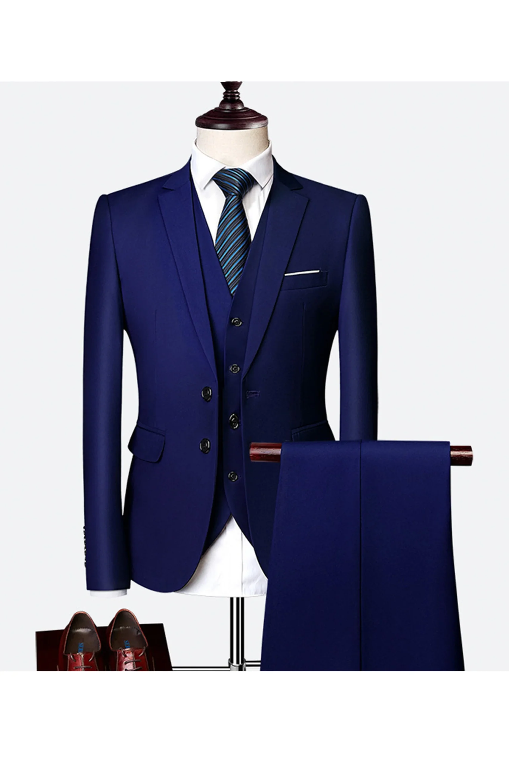 Costume trois pièces luxueux pour homme – Image 8