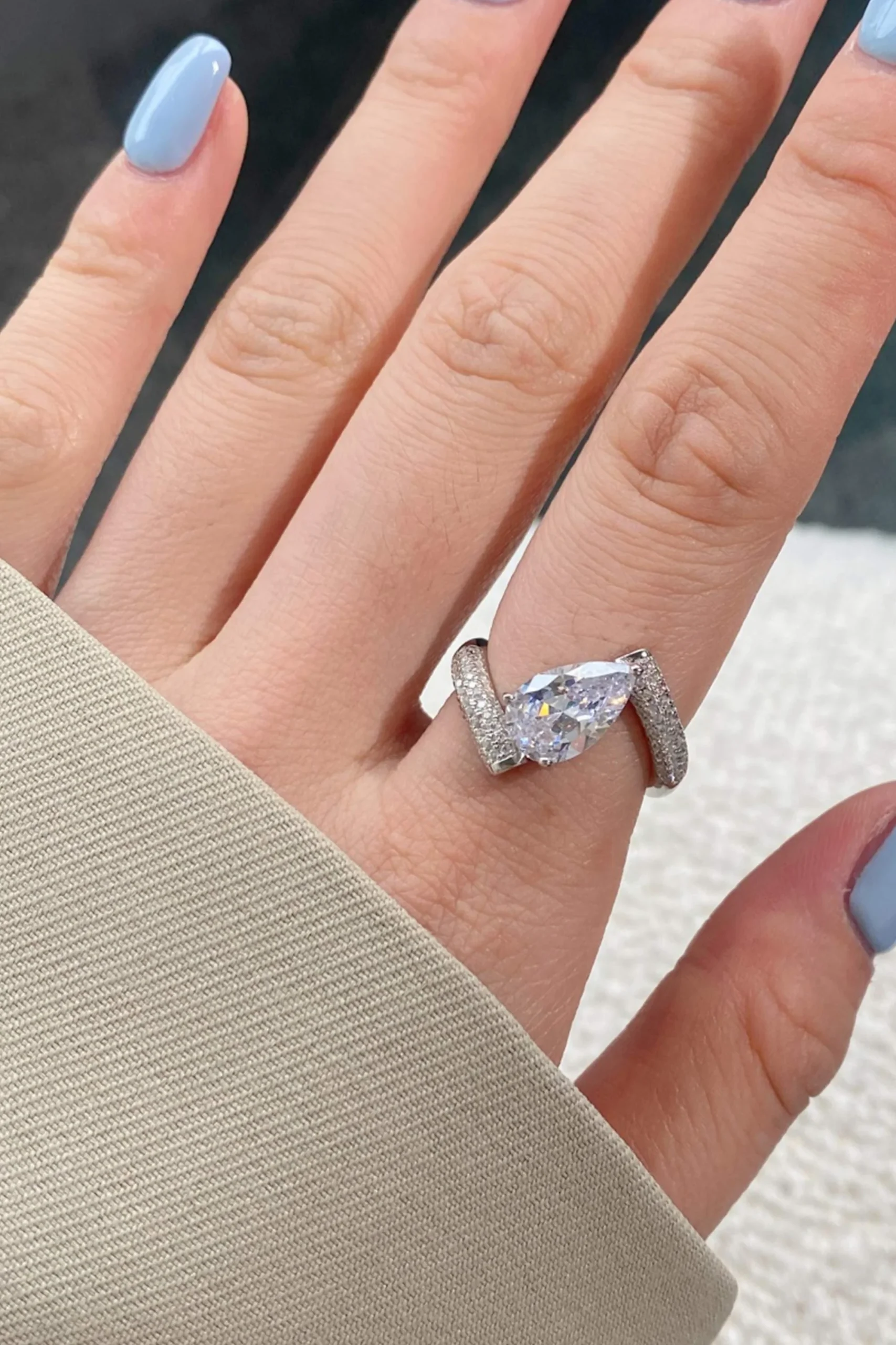 Bague de mariage élégante en argent S925 et coupe poire – Image 2