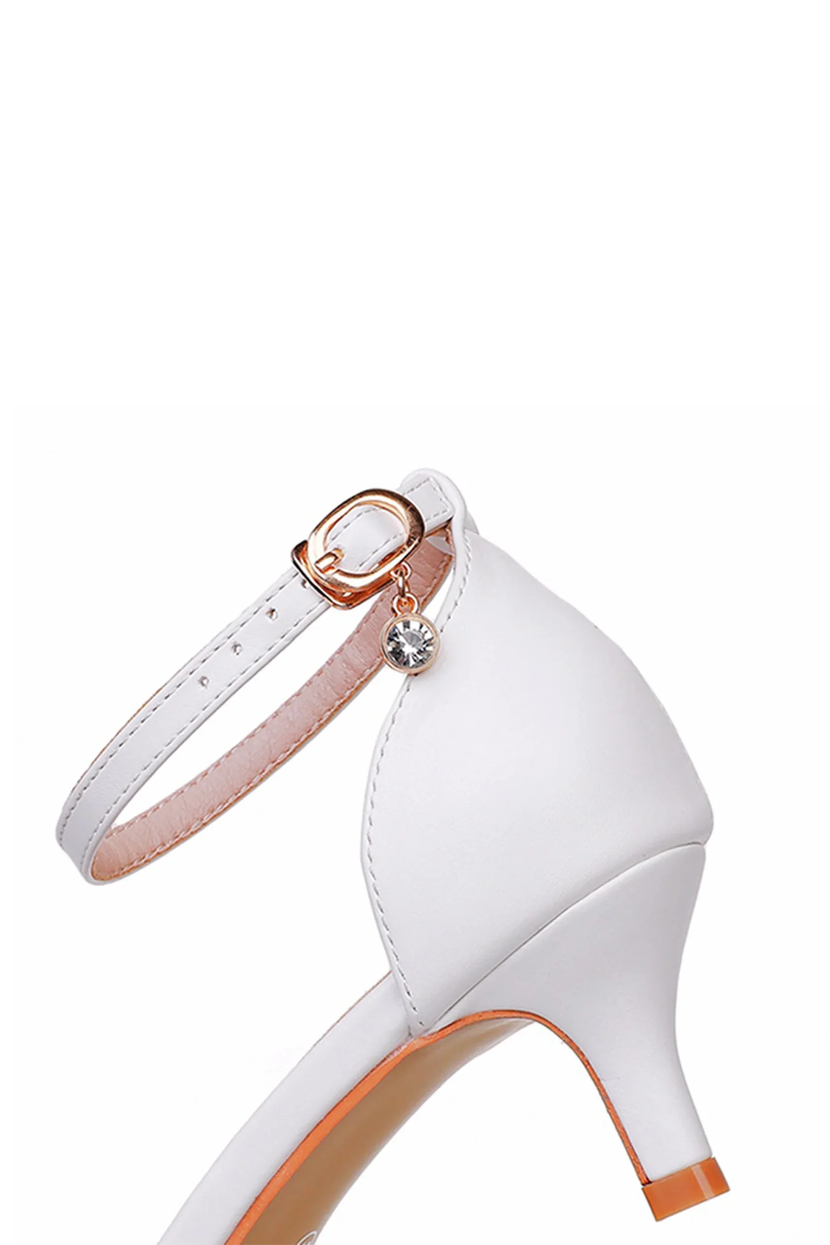 Chaussures de mariée en satin à Tailles hauts en dentelle et perles – Image 3