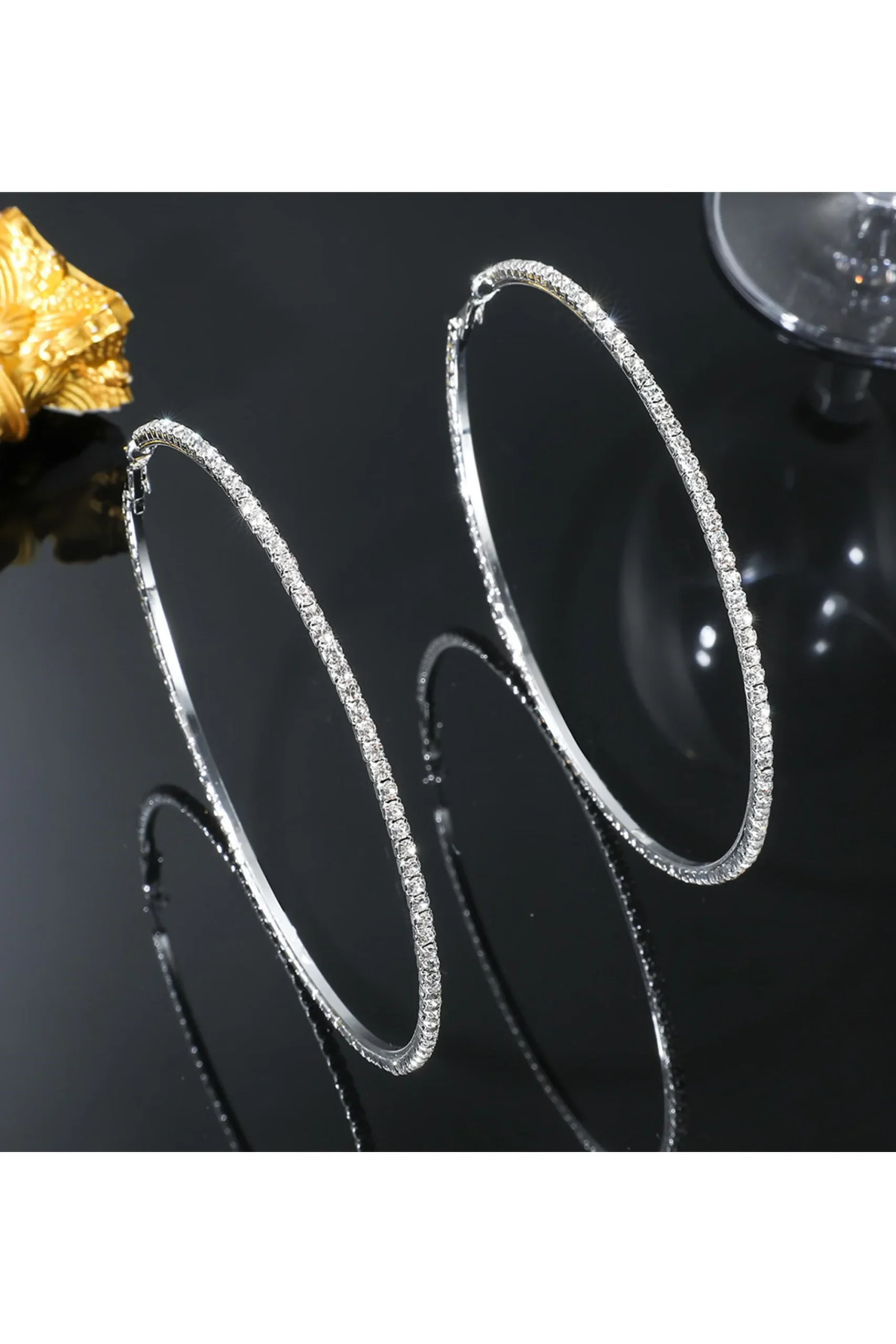 Grandes boucles d'oreilles créoles pour femme – Image 3
