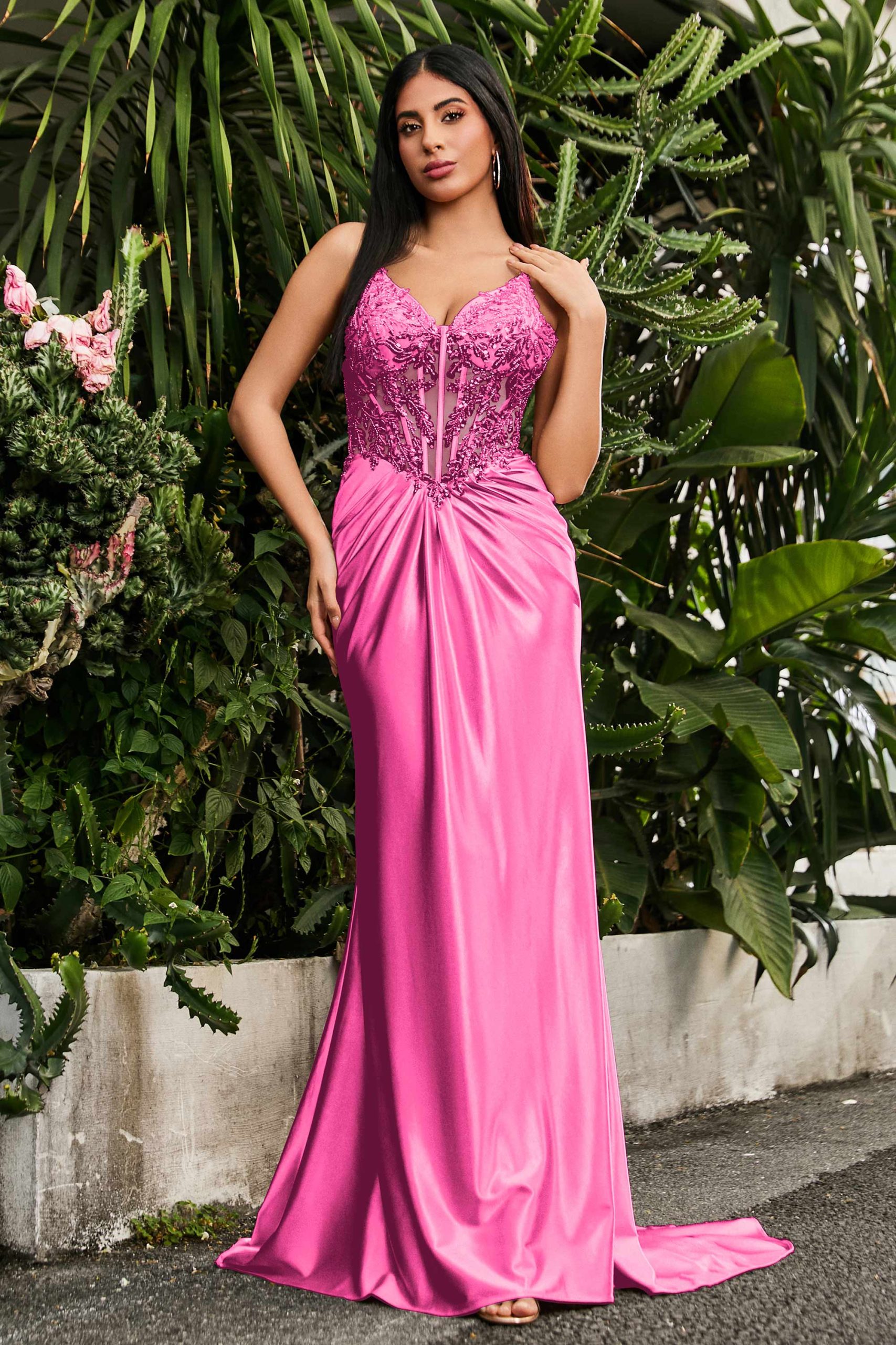 Maxi Robe Fourreau Sexy Appliquée Transparente avec Traîne Balayage – Image 9